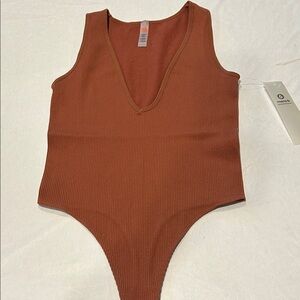 Mono b Brown bodysuit size small New with tags
